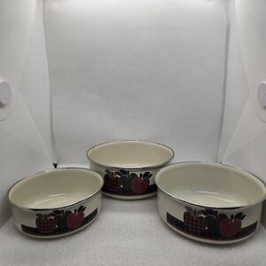 Vth. Ingleman Designs Inc. Enamel 3 Pc. Nesting Bowl Set w/Plaid Apples & Stripe